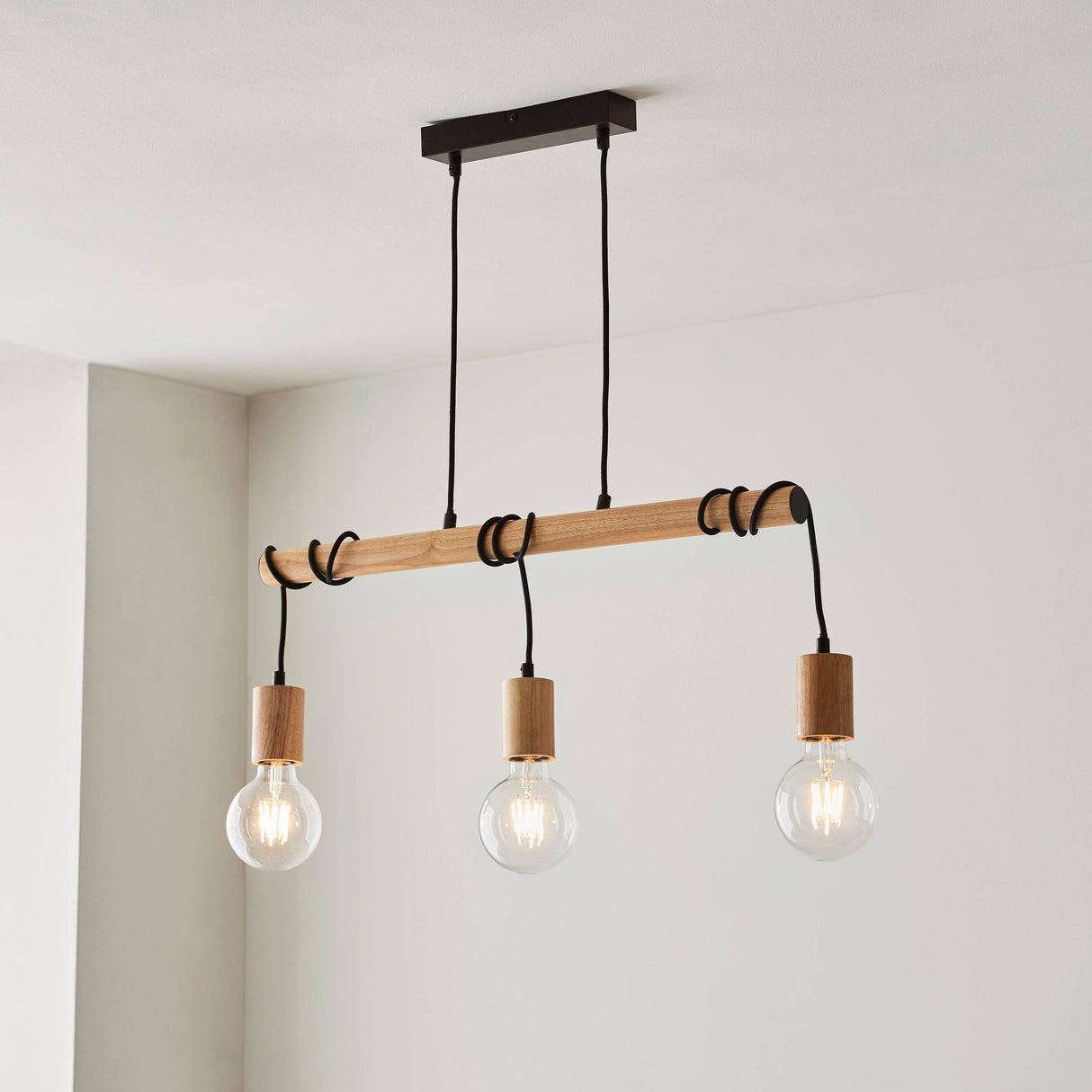 Sven 3lt Pendant - Comet Lighting