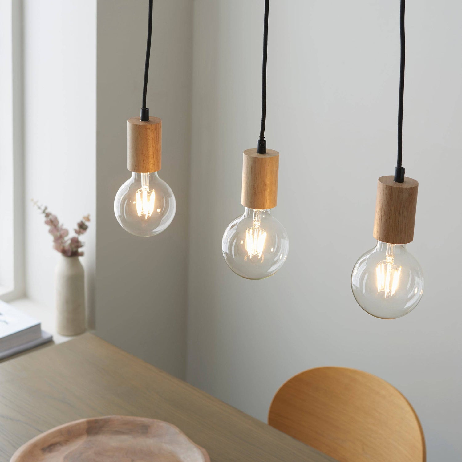 Sven 3lt Pendant - Comet Lighting