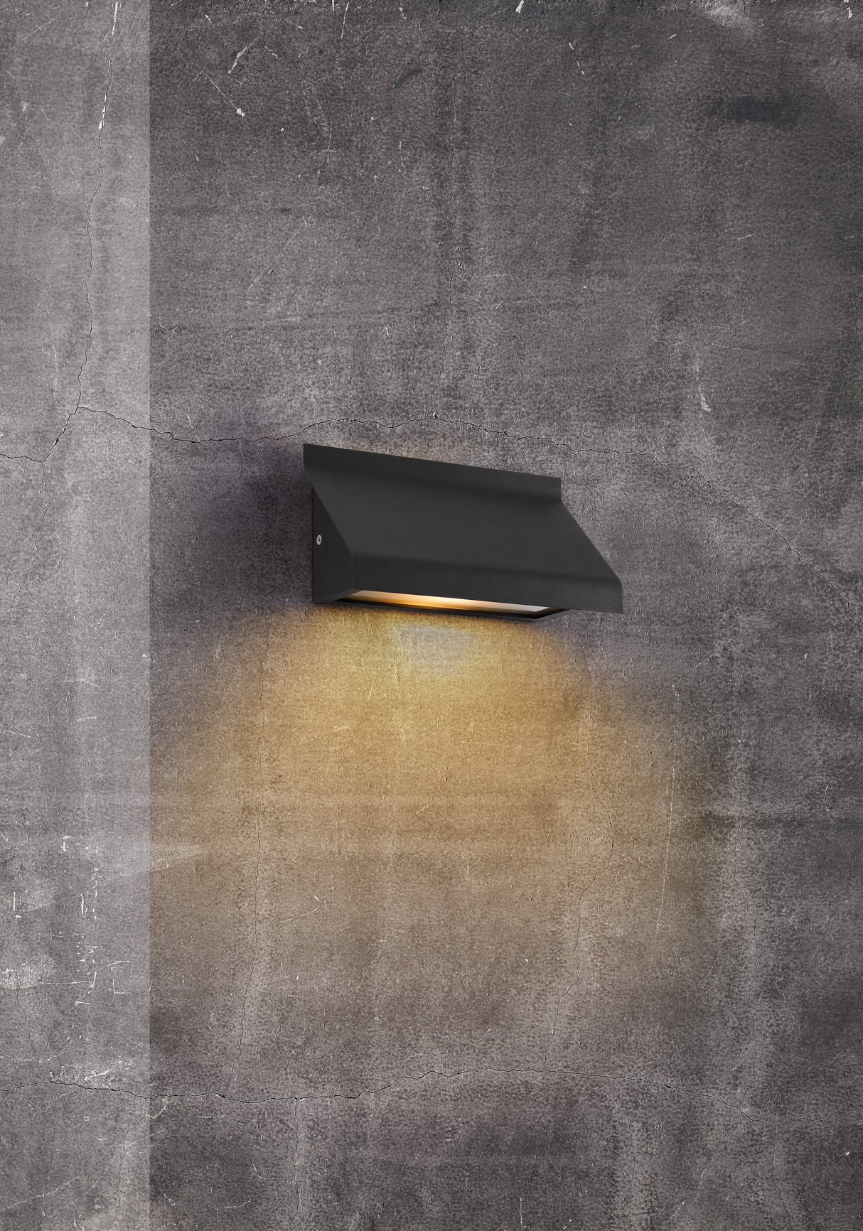 Tadas | Wall light | Black - Comet Lighting