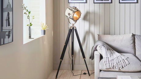 5 Reasons Why Tripod Floor Lamps Are a Great Addition to Your Home!