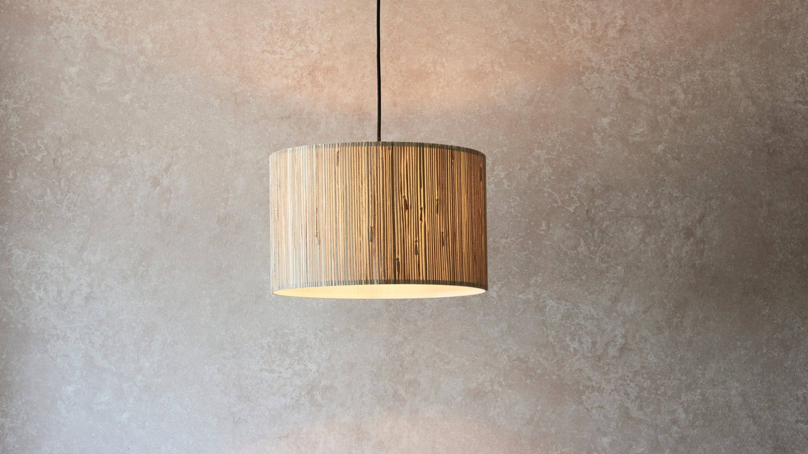 Pendant Perfection: Lighting that Takes Center Stage