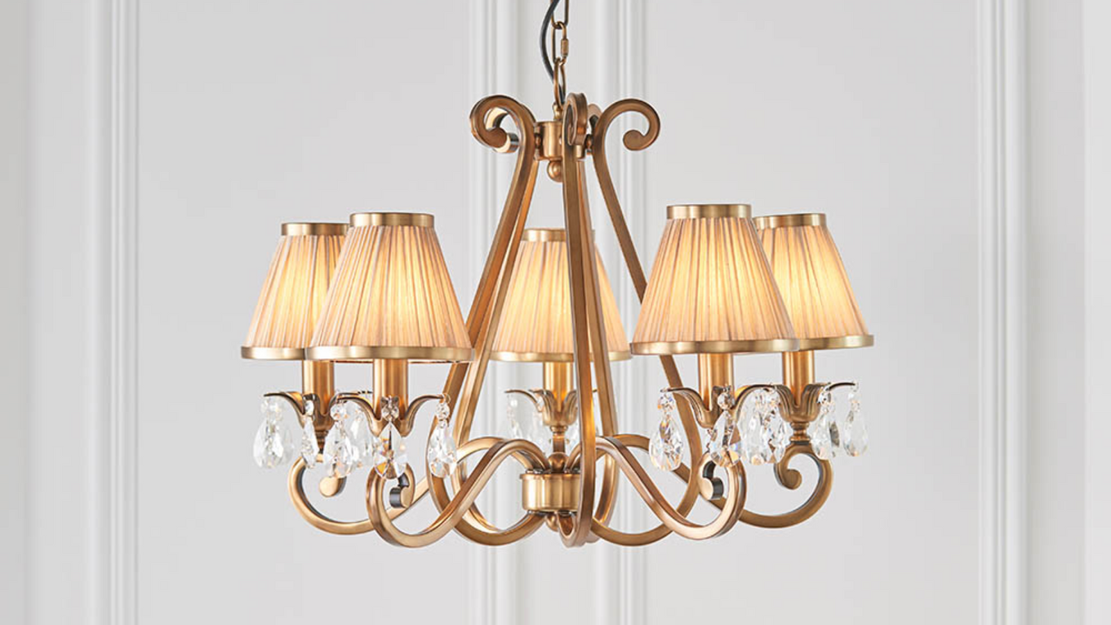 Vintage Vibes: Lighting Tips for a Retro Home Look