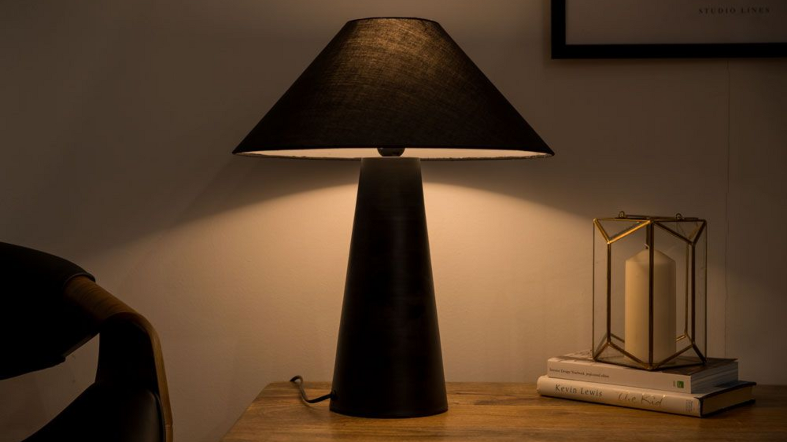 All About Table Lamp Sizes: Medium Table Lamps - Comet Lighting