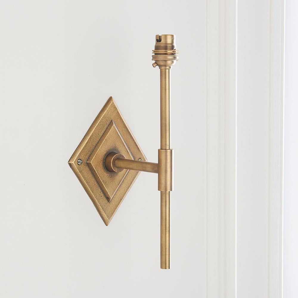 Diamond Tall Wall Fitting