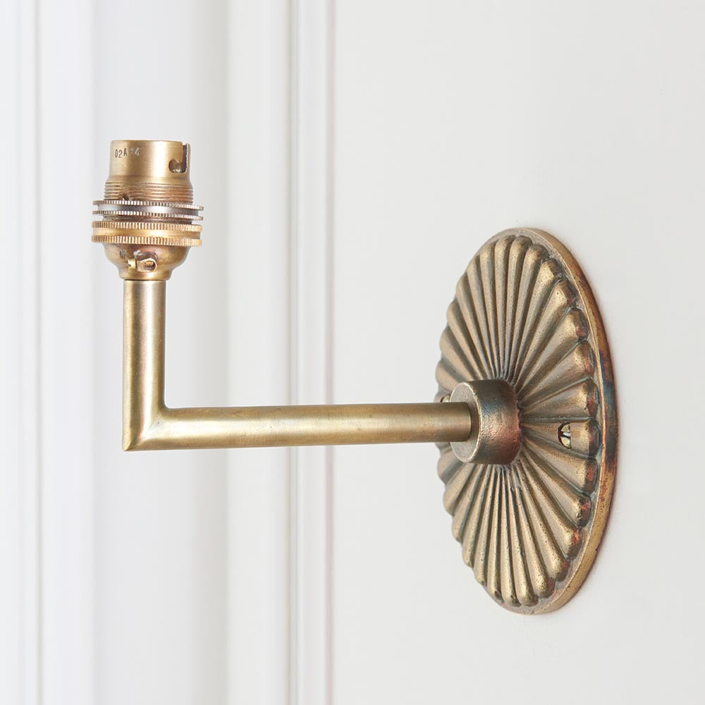 Dahlia Angle Wall Fitting