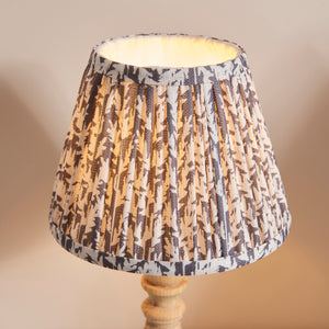 Natural Ash Bibury & Leaf 20cm Pearl grey shade - Comet Lighting