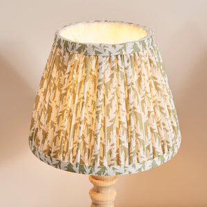 Natural Ash Bibury & Leaf 20cm Herb garden green shade - Comet Lighting