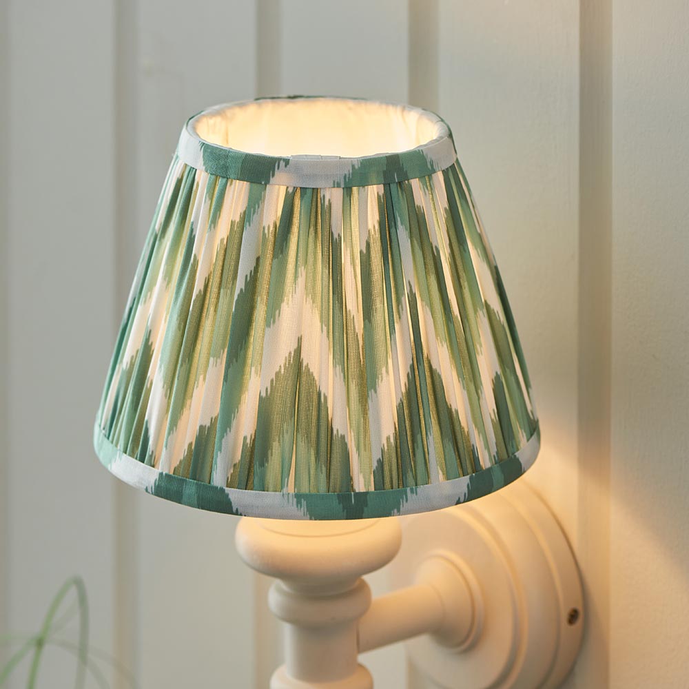 Carnaby & Zigzag 20cm Cotswold green shade