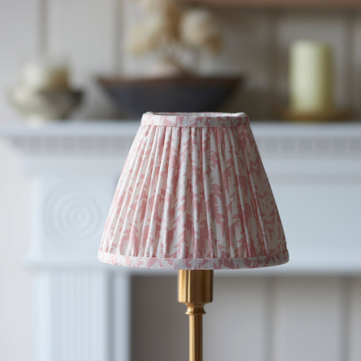 Burley Rechargeable & Leaf 16cm Peachy keen shade - Comet Lighting