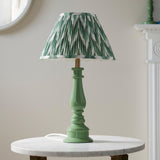 Gloss Green Myrtle & Zigzag 30cm Cotswold green shade