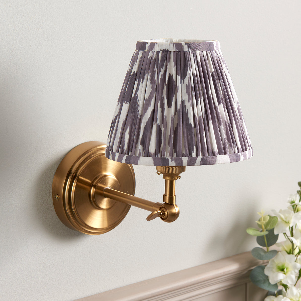 Step Wing & Ikat 16cm Pearl grey shade - Comet Lighting