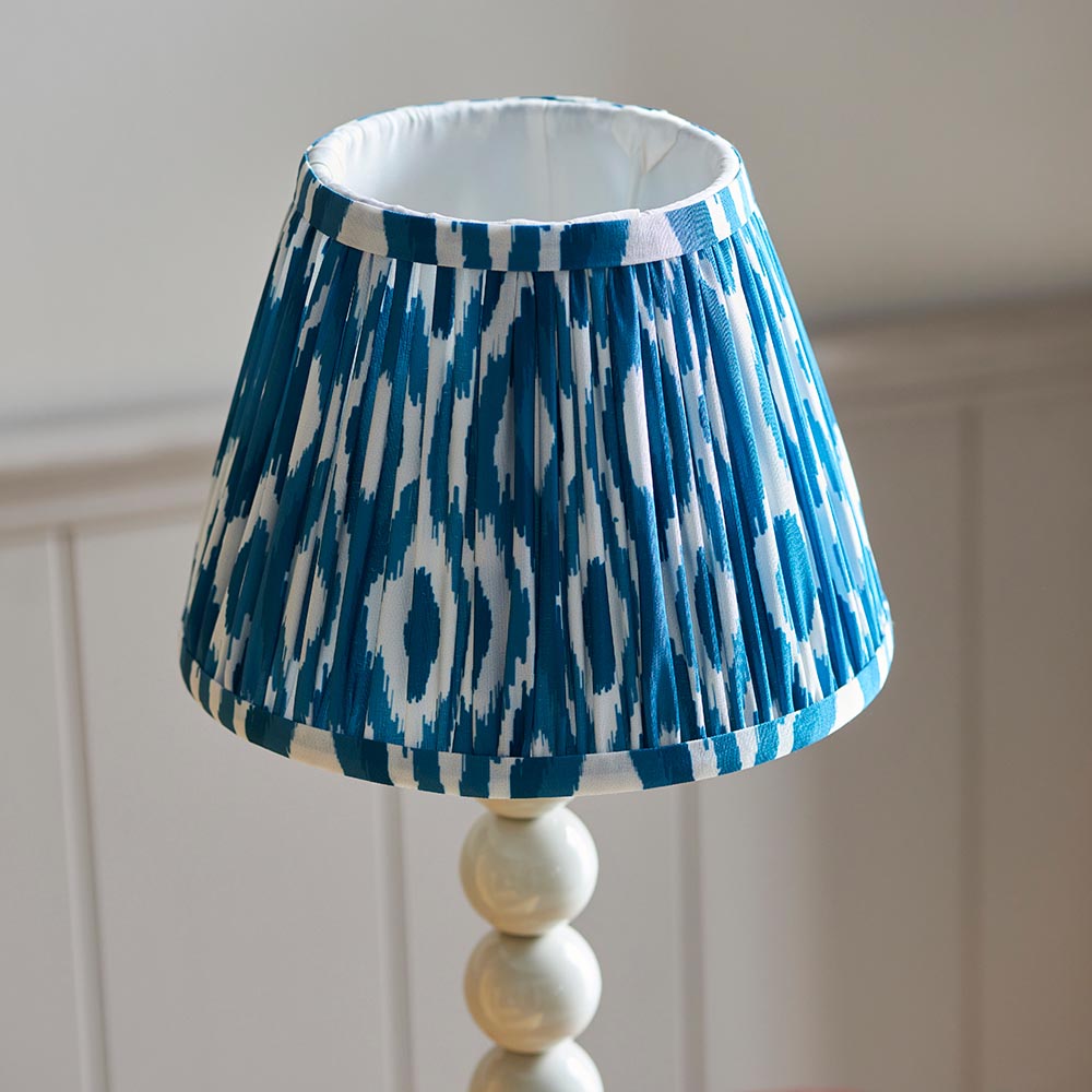 Higgledy & Ikat 20cm Marlin blue shade