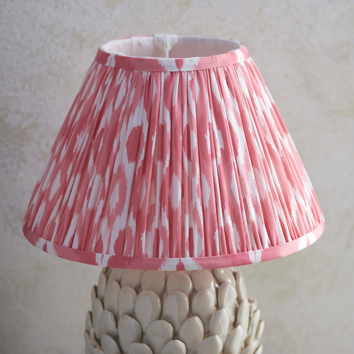 Layered Leaf & Ikat 30cm Coral pink shade