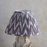 Ceramic Table Light Layered Leaf & Zigzag 30cm Pearl grey shade