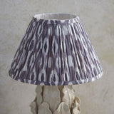 Ceramic Table Light Layered Leaf & Ikat 30cm Pearl grey shade