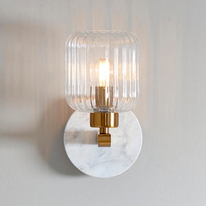 Travi Ribbed Wall White volakas marble, vintage brass & clear ribbed glass