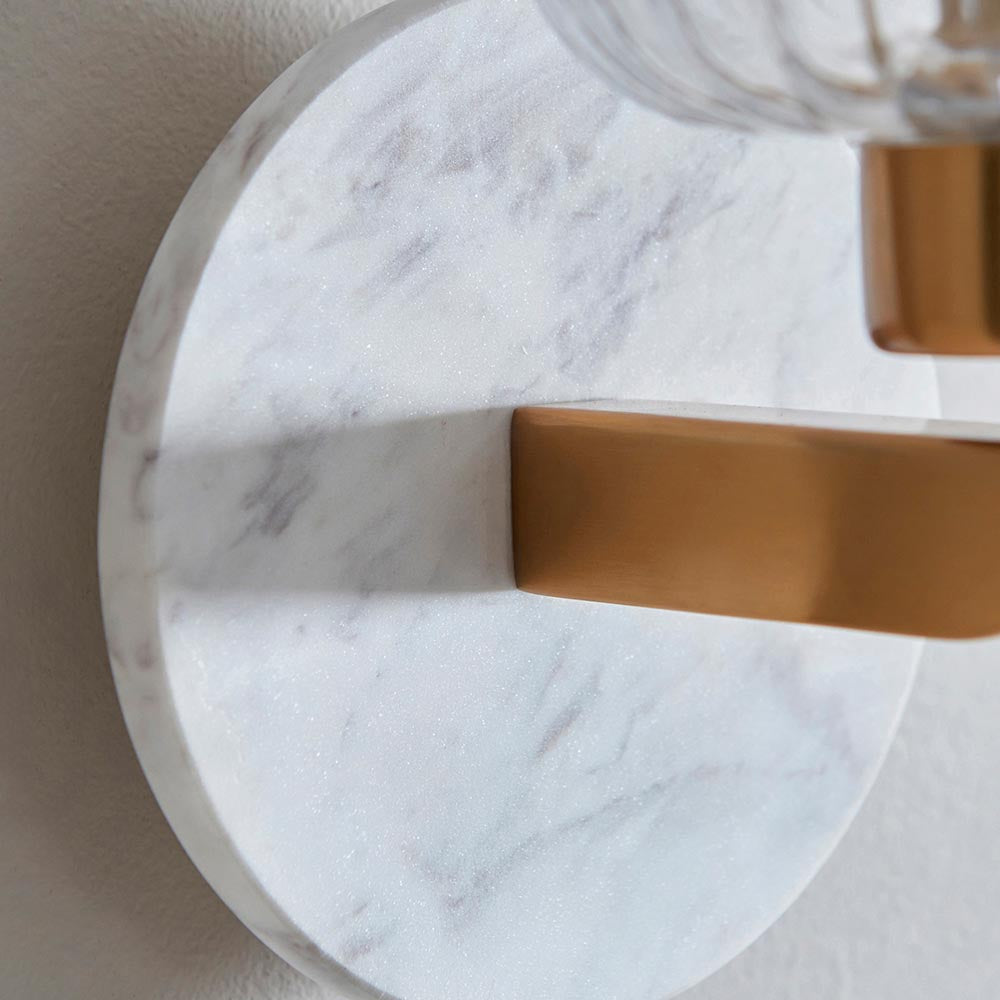 Travi Ribbed Wall White volakas marble, vintage brass & clear ribbed glass