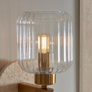 Travi Ribbed Wall