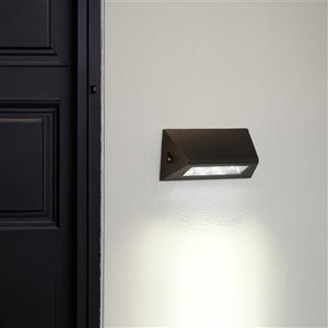 Searchlight Peru Outdoor Wall Light - Black & Glass Diffuser