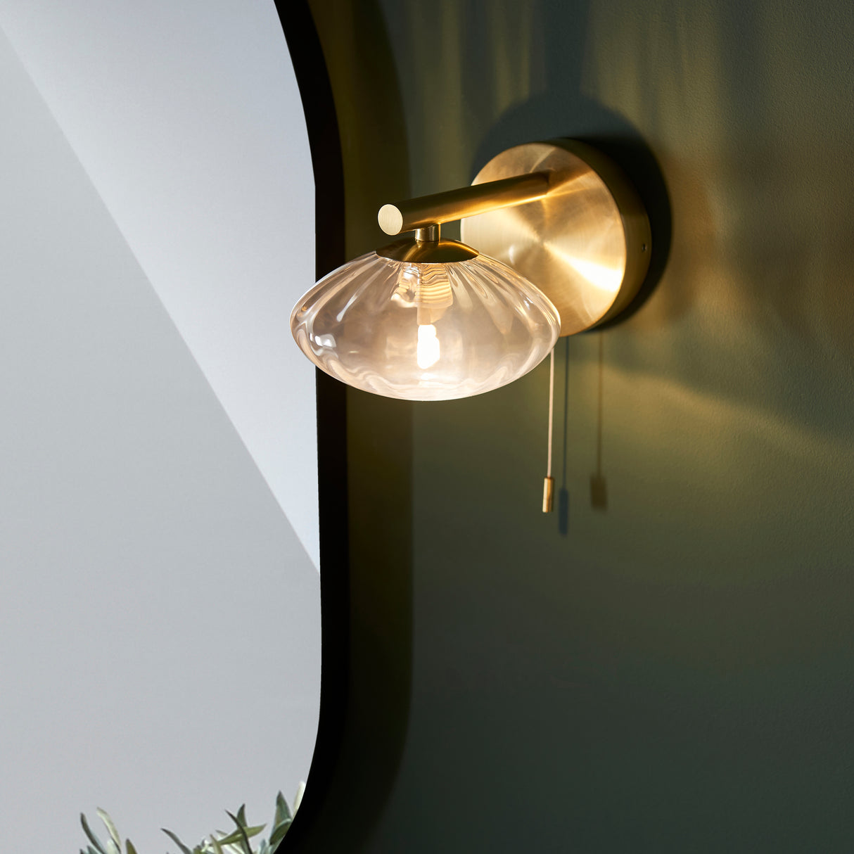 Yarqon Wall Light Brushed Gold w/ Ribbed Glass