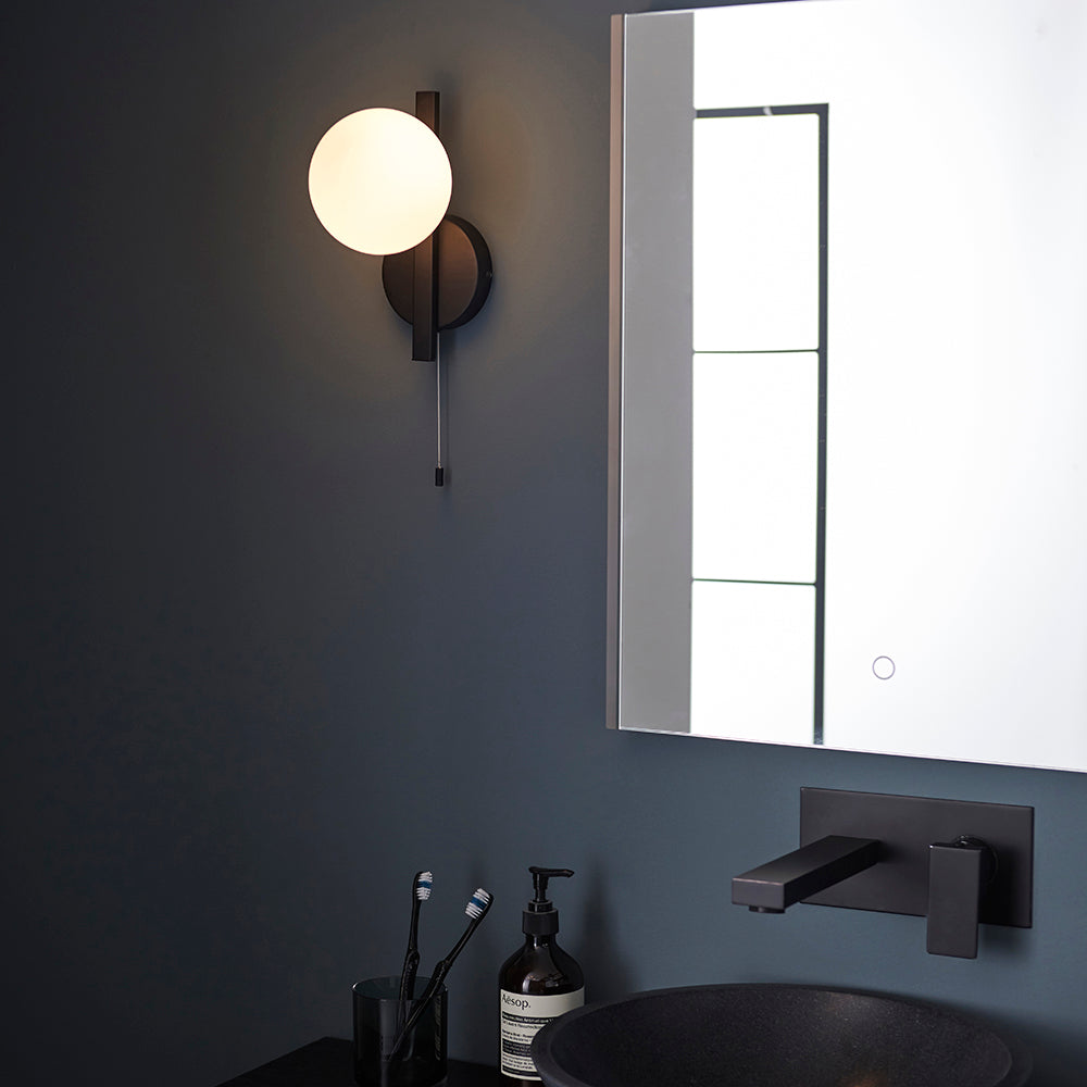 Spa Wall Matt black & matt opal glass