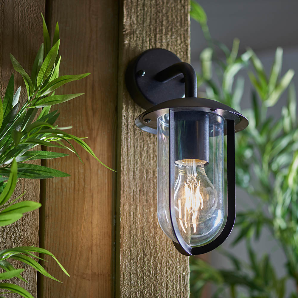 Quinn Outdoor Wall Light Black - Comet Lighting