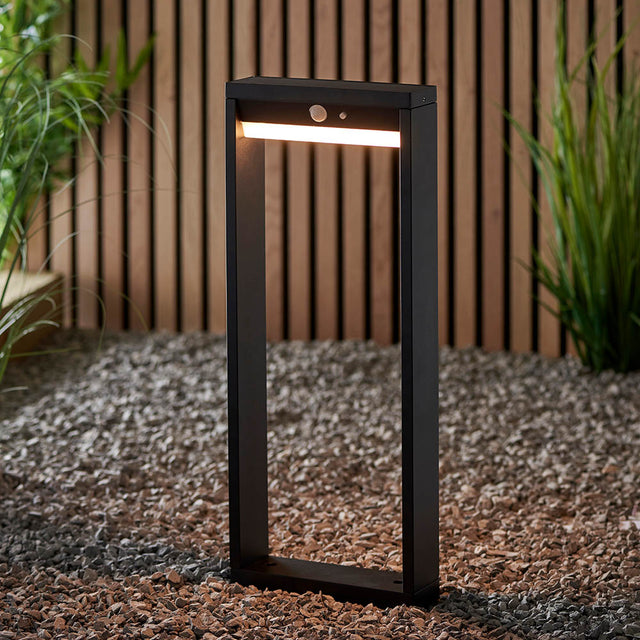 Dannah Solar Post Light Black w/ PIR - Comet Lighting