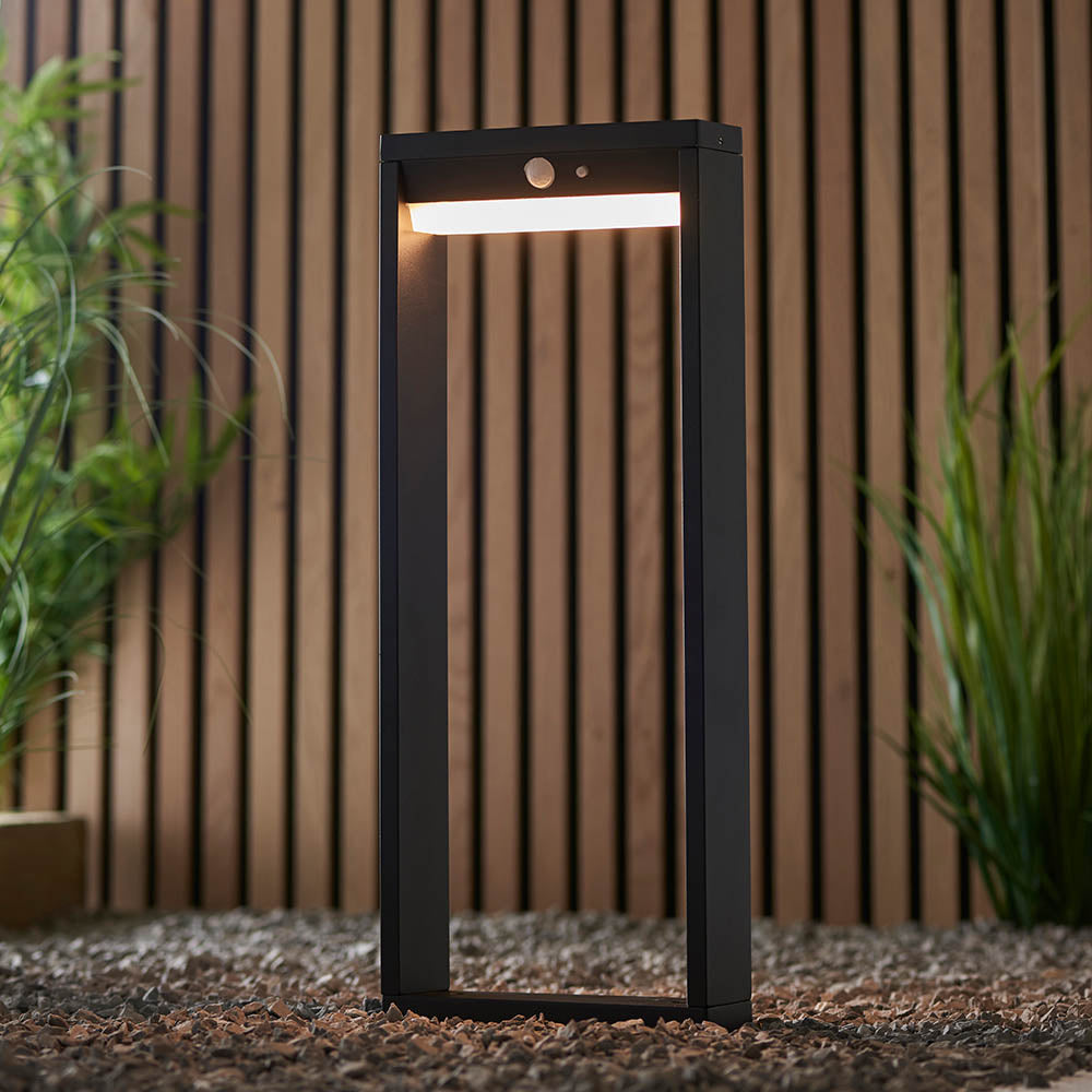 Dannah Solar Post Light Black w/ PIR - Comet Lighting