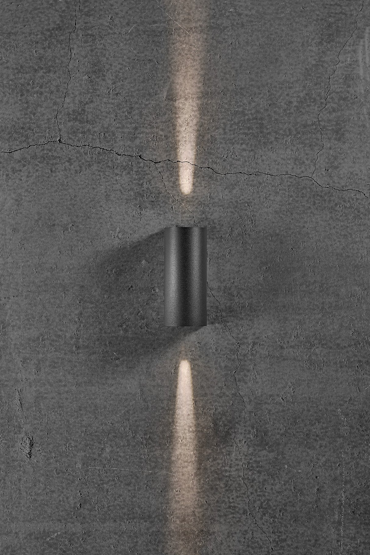 Asbol Round | Wall light | Black - Comet Lighting