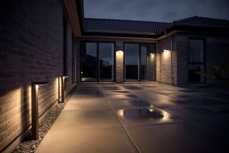 Rica Square Solar | Wall light | Black - Comet Lighting