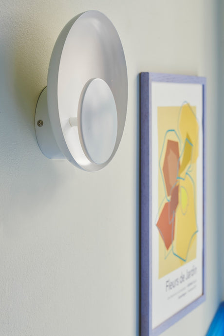 Marsi | Wall light | White - Comet Lighting