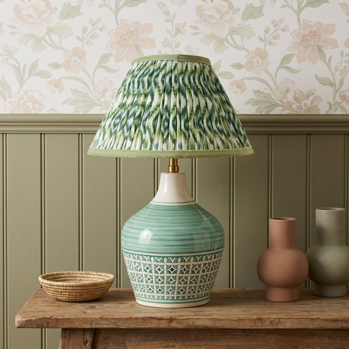 AARTIN Eden Green Ceramic Table Lamp With Green & White Ikat Lampshade