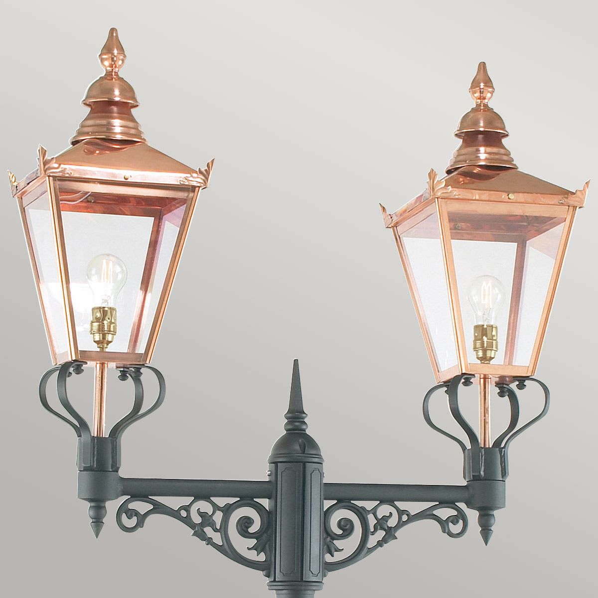 Chelsea Twin Head Lamp Post - Comet Lighting