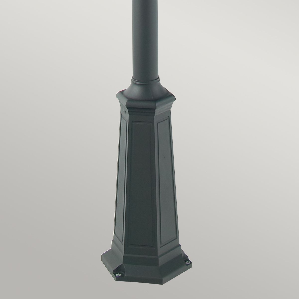 Chelsea Twin Head Lamp Post - Comet Lighting