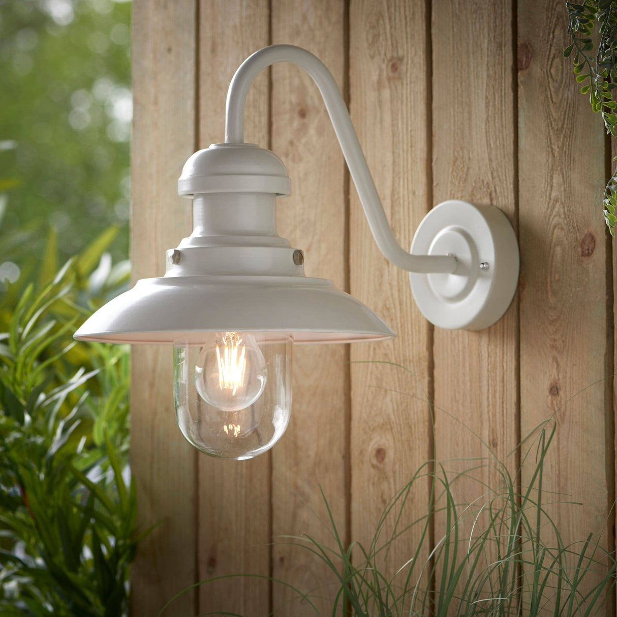 Hereford Outdoor Wall Light A White - Comet Lighting