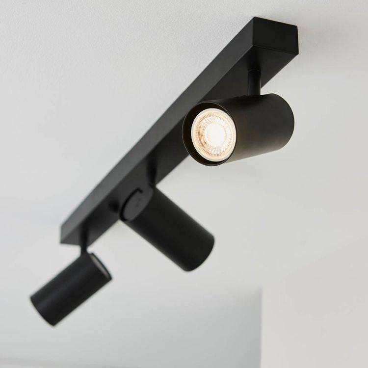 Rez 3Lt Spotlight Matt Black - Comet Lighting