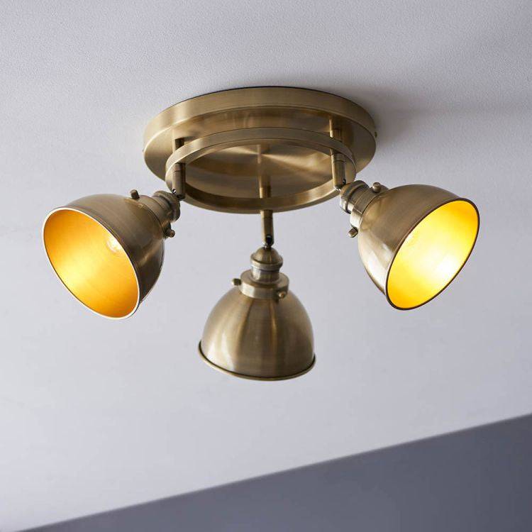 Wyatt 3Lt Round Spotlight Antique Brass - Comet Lighting