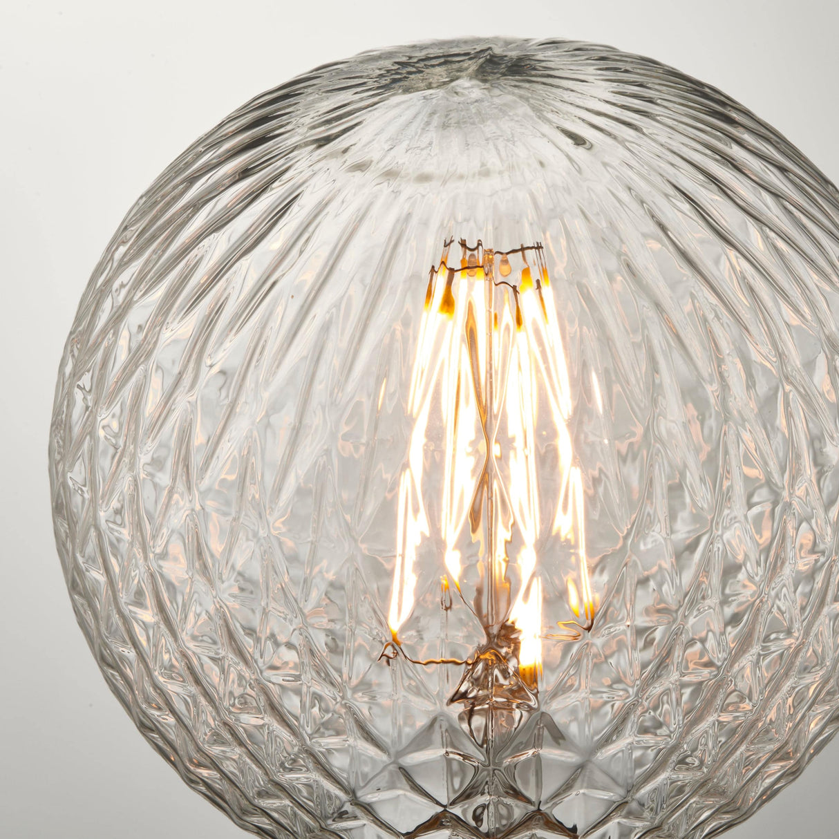 Endon E27 LED Filament Facet 125mm Globe 4w 2200k 450lm - Comet Lighting