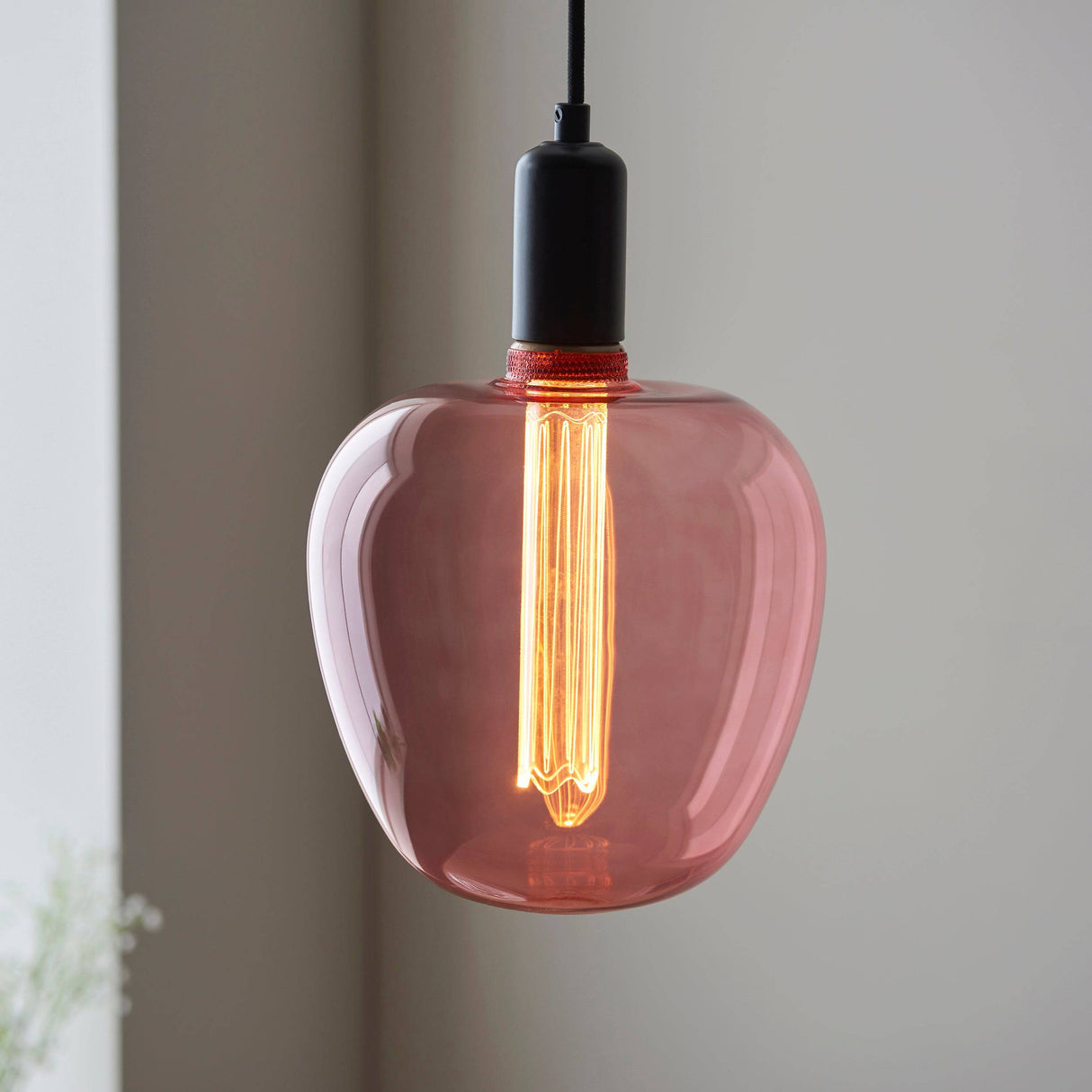Endon E27 LED Roves Pink 2.8w 1800k 110lm - Comet Lighting