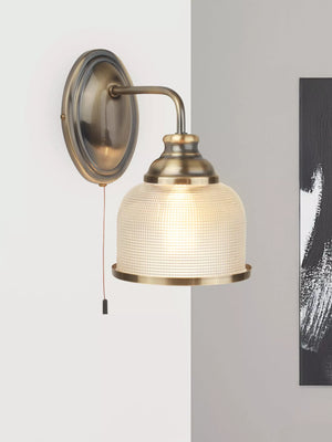Searchlight Bistro II - 1 Light Wall Bracket Brass Glass