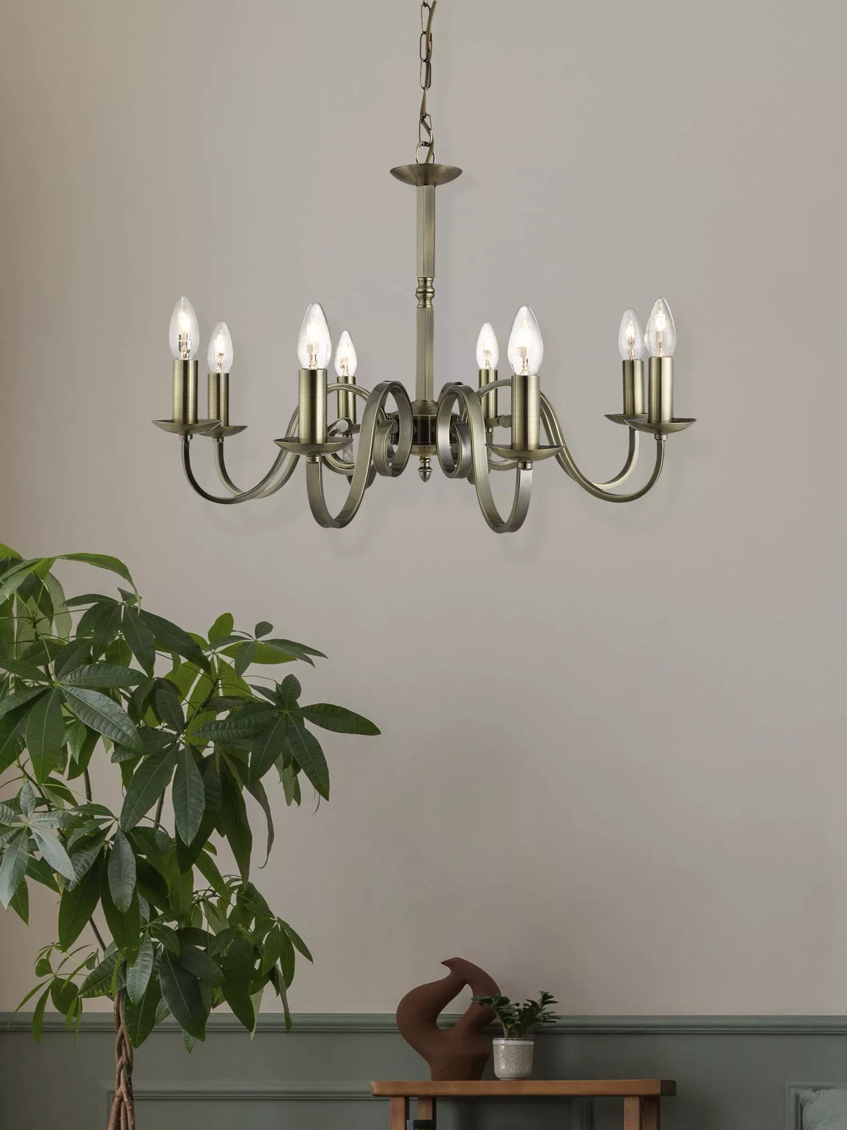 Searchlight Richmond Brass 8 Light Ceiling Candle Style