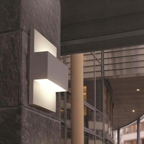 Geneve E27 Wall Lantern - Aluminium - Comet Lighting