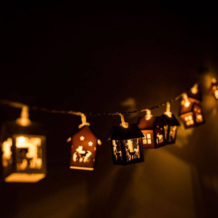 10 Light Battery Operated LED Wooden House String Lights - Comet Lighting