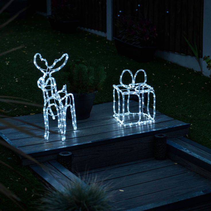 IP44 47cm LED Reindeer With 120 Cool White Lights - Comet Lighting