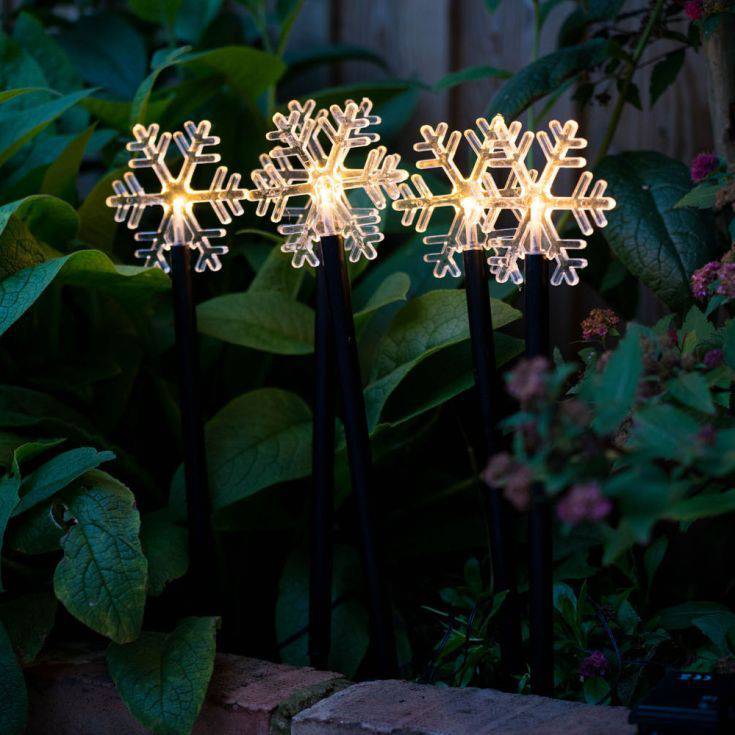 IP44 5 X Battery Operated Snowflake Spike Lights - Comet Lighting