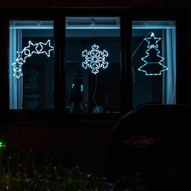IP44 30cm Snowflake With 50 Cool White Lights 