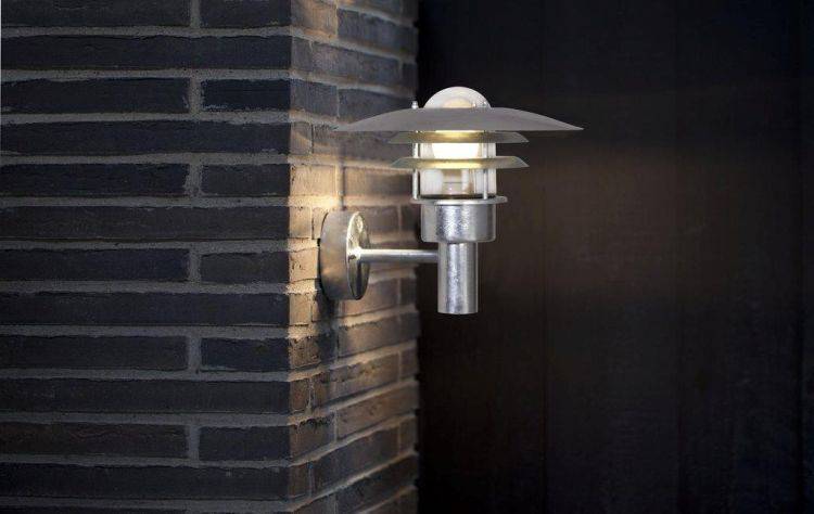 Nordlux LÃ¸nstrup 32 Outdoor Wall Light Galvanized - Comet Lighting