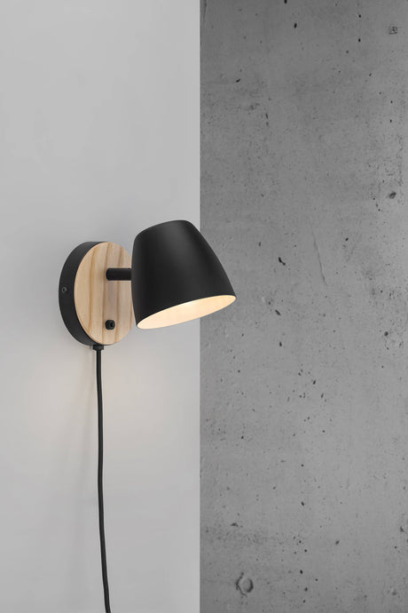 Theo | Wall light | Black - Comet Lighting