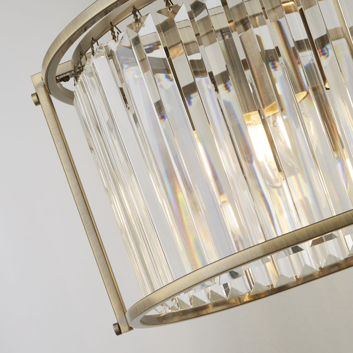Victoria 5Lt Oval Pendant - Antique Brass & Clear Crystal - Comet Lighting